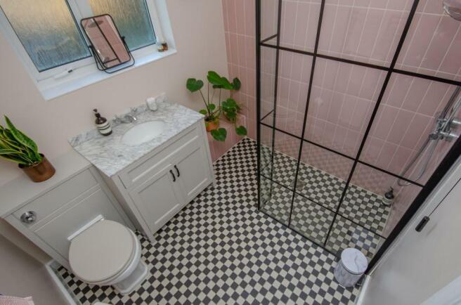 Shower room.jpg