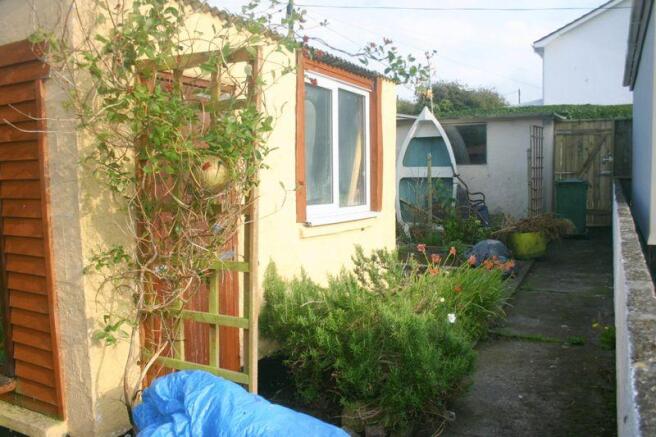 Rear garden &...
