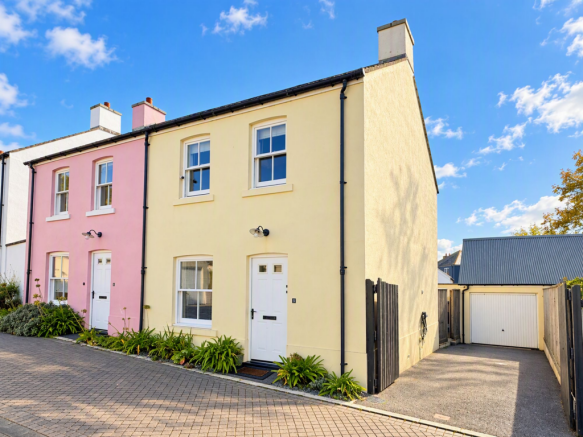 2-bed semi-detached on Bownder Gareth, Newquay, TR7, £325,000