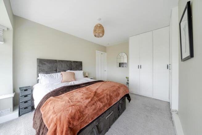4 bed Semi-Detached for sale Image 6
