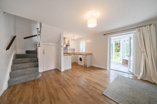 1359407-10-68dd51...