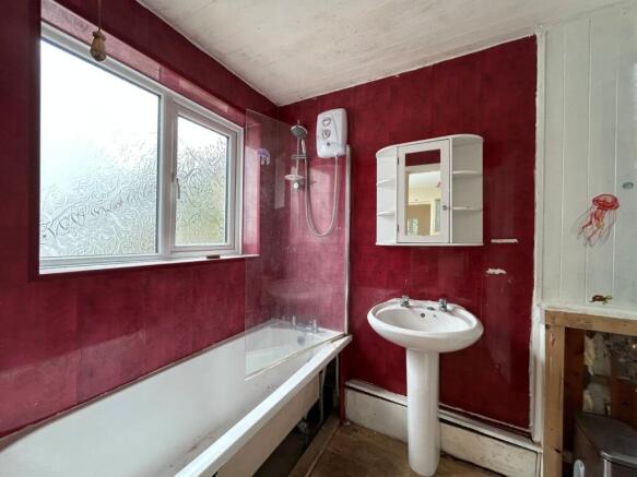 3 bed Terraced for sale Image 8