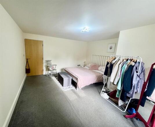 1 bed Flat for sale Image 10