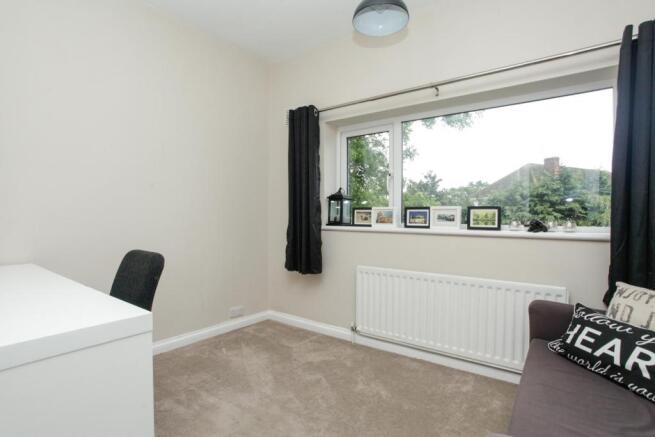 23 Stirling Way-1.jp