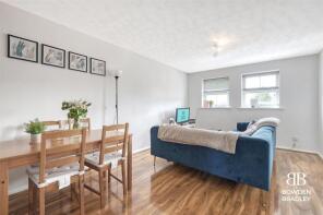 19, Maple Close, Hainault, Ilford IG6 3JB