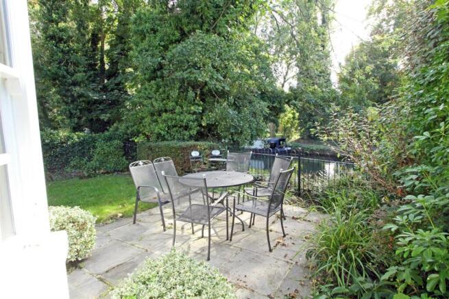 IMG_6427 patio river.jpg