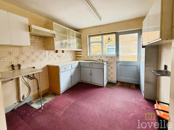 The Crescent, Bracebridge Heath, LN4 photo 3