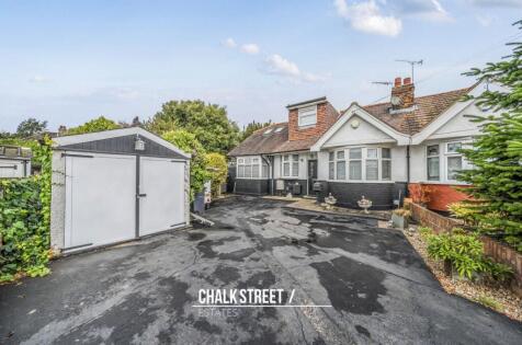 Chiltern Gardens, Hornchurch, RM12