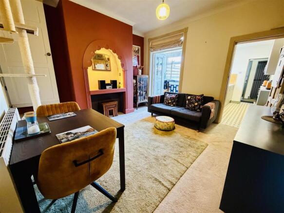 3 bed Terraced for sale Image 6