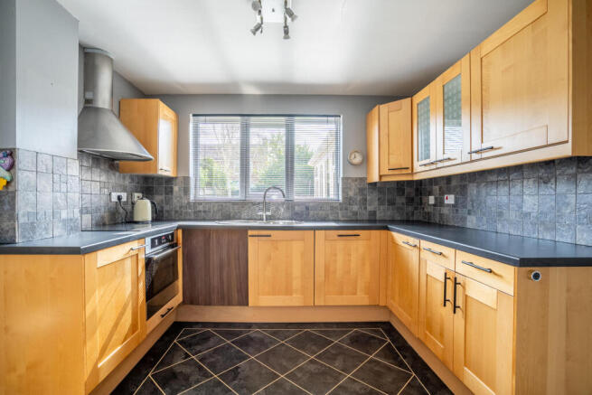 3 bed Detached for sale Image 6