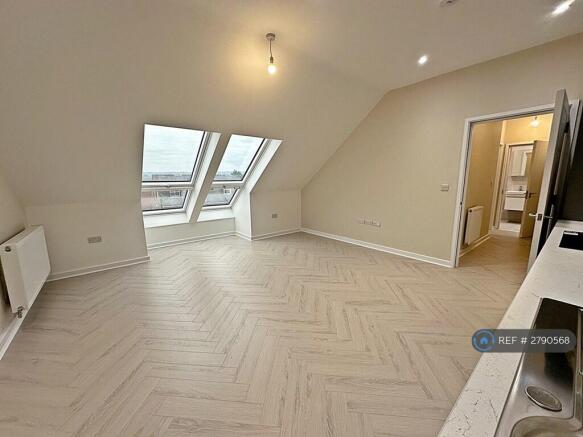 Kitchen/ Lounge