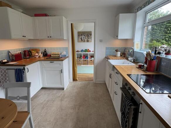 Kitchen/Breakfast Room