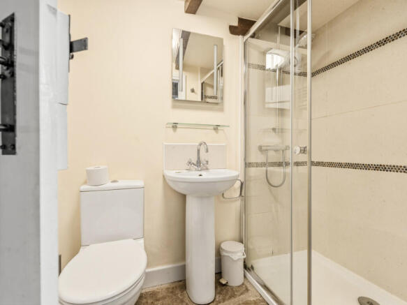 2 bed Detached for sale Image 8