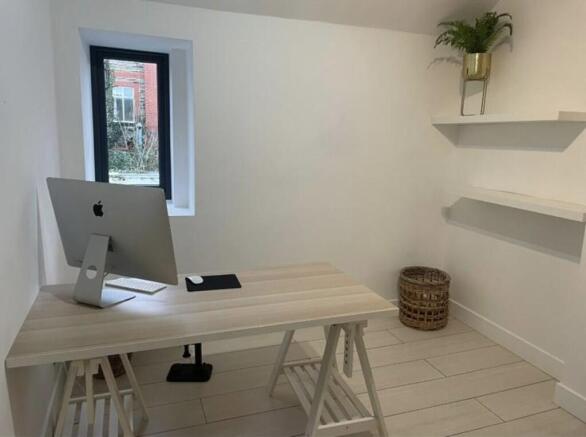 0d9edf98-e762-426...