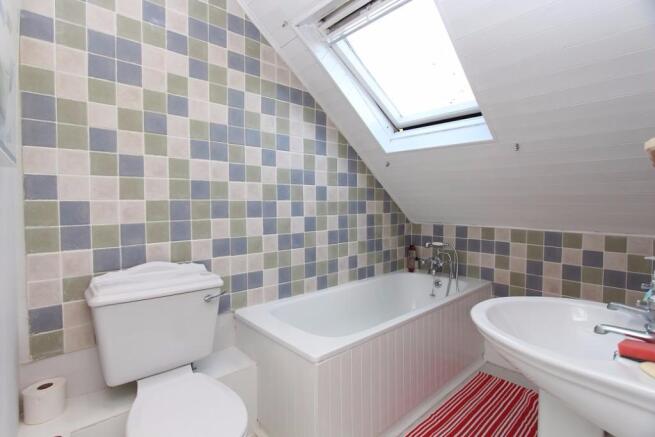 En suite to Master 
