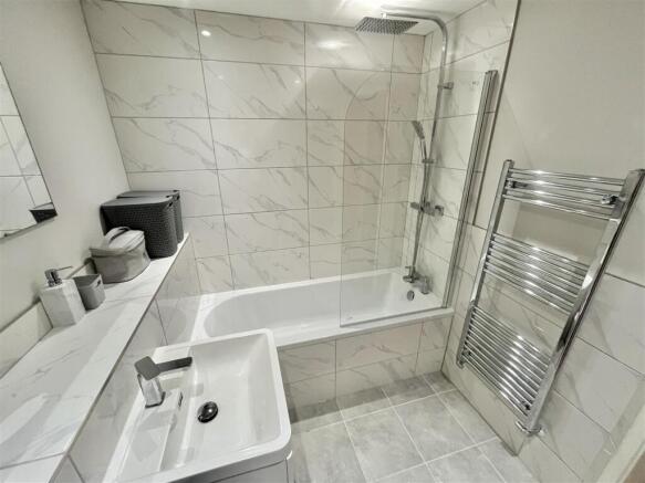 Bathroom Aspect 2
