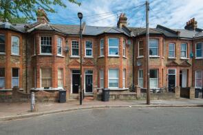 First Floor Flat, 4, Glenelg Road, London SW2 5JT