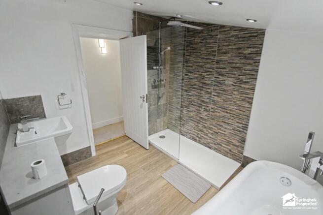 2 bed Terraced for sale Image 10