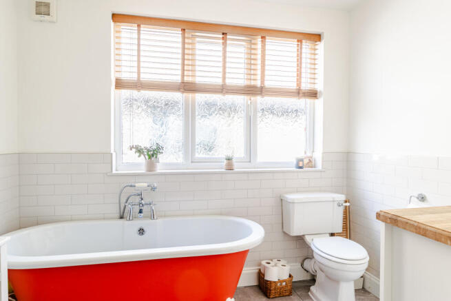 bathroom2
