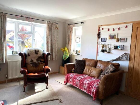 Living Area 2.jpg