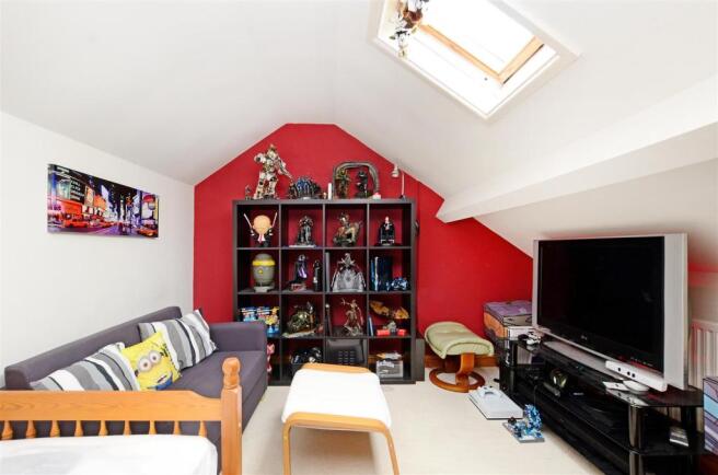 Bedroom 3 (Attic Room).jpg