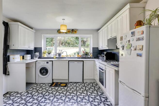 3 bed Detached for sale Image 7