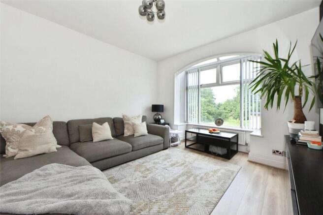 3 bed Semi-Detached for sale Image 8