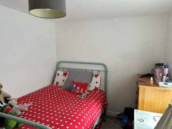 Bedroom 3.jpg