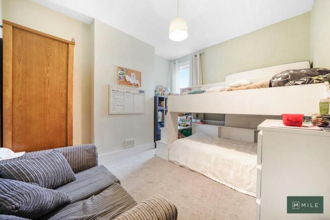 87 Drayton Road -...