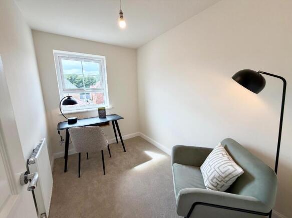 4 bed Semi-Detached for sale Image 7