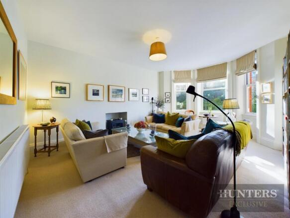 3 bed Apartment for sale Image 5