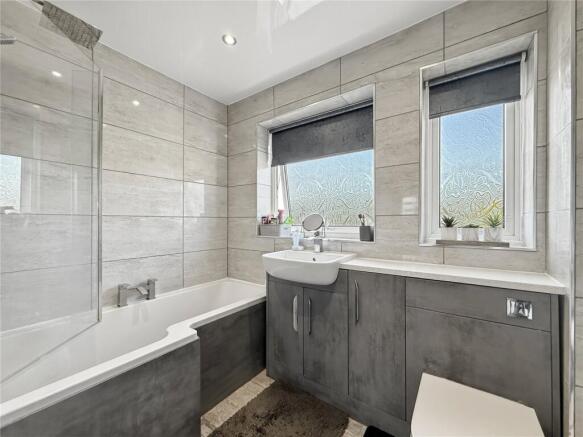 3 bed Semi-Detached for sale Image 12