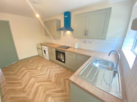 2 bed Semi-Detached Bungalow for sale Image 10