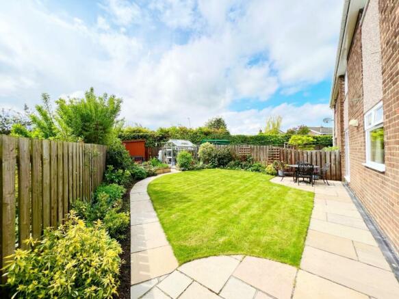 Garden pic 1.jpg