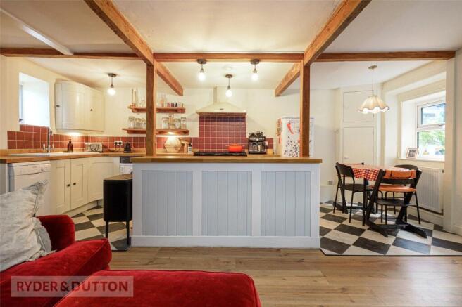 3 bed Terraced for sale Image 7