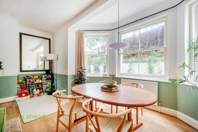 9fe85460-0673-43b...