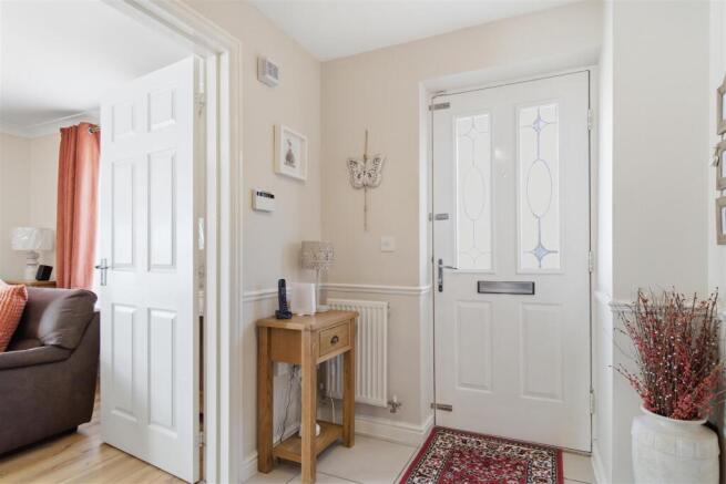 4 bed Detached for sale Image 12
