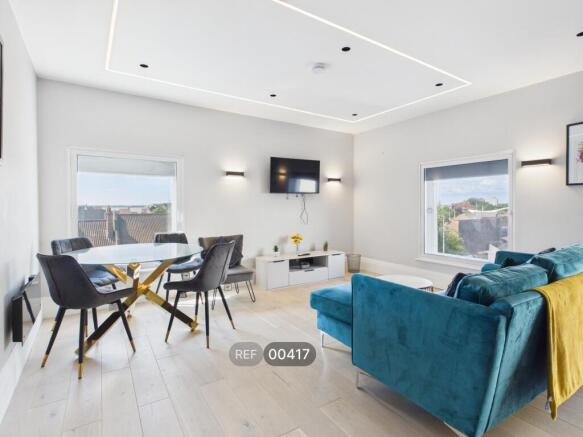 3 bed Apartment to rent Image 5
