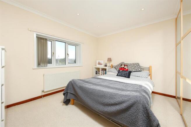 Bed4.jpg