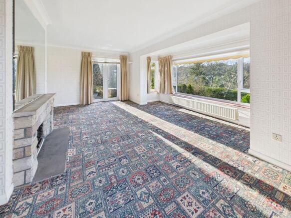 FRONT FACING LOUNGE WITH VIEWS