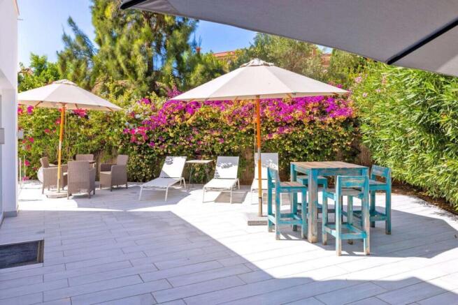 02 costa de la calma Modernes Haus in beliebter Lage kaufen terrasse