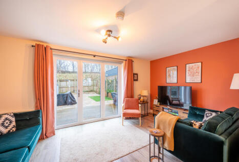 Lady Nancy Crescent, Glasgow, G72