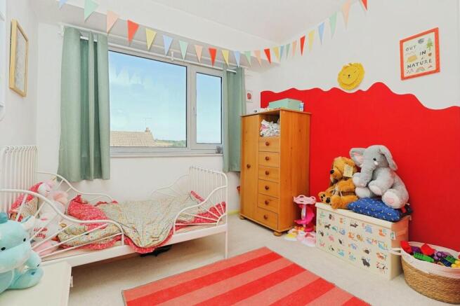 3 bed Terraced for sale Image 8