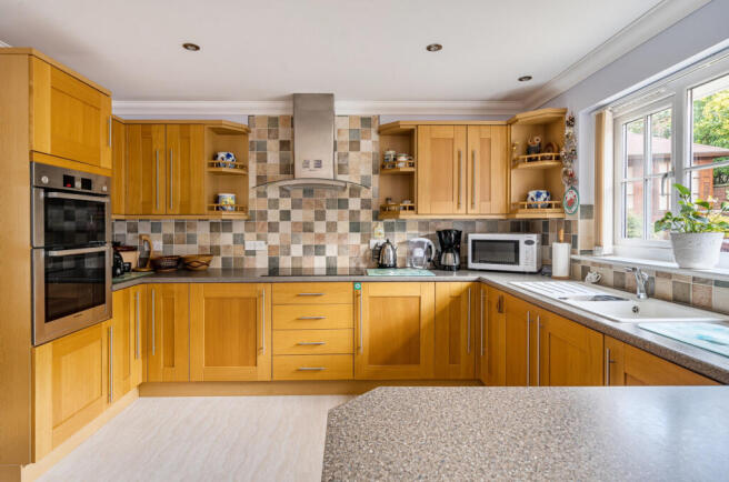 1420266-11-69a725...