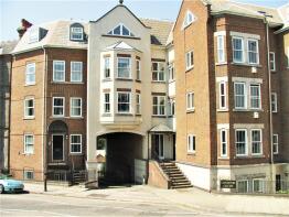 Flat 8, 96 Coniston Court, High Street, Harrow HA1 3LP