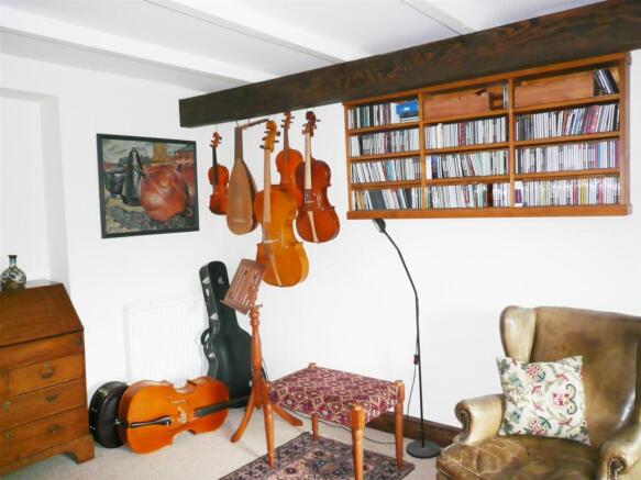 Music Room/Sitting R