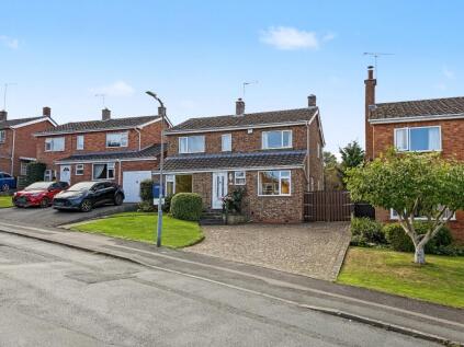 5 Greenway, Braunston, NN11 7HP