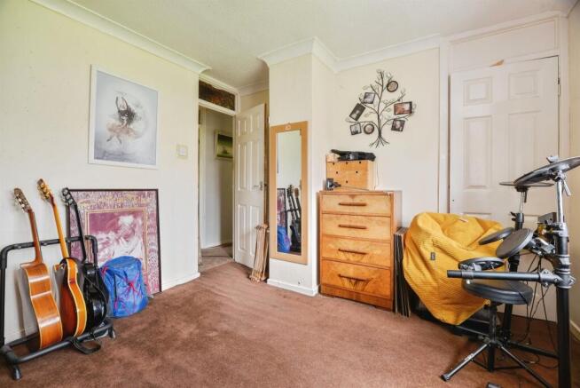 3 bed Semi-Detached for sale Image 7