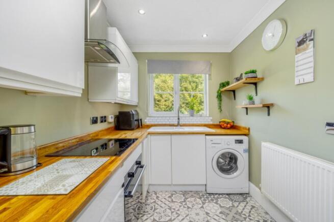 28 Churchgate (Sutterton)-18