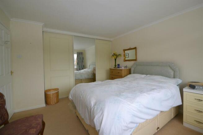 bed1b.JPG